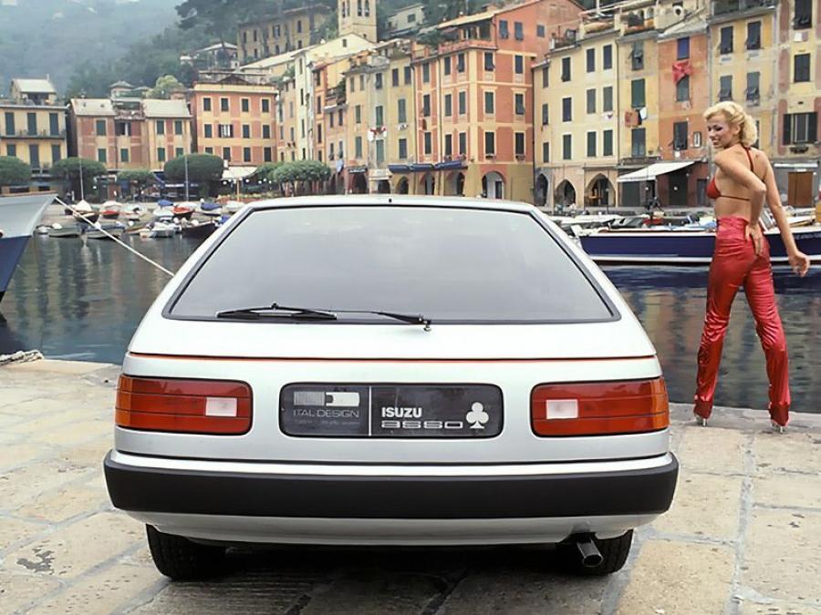  Isuzu Asso Di Fiori Concept 1979 года  (фото 6 из 16)